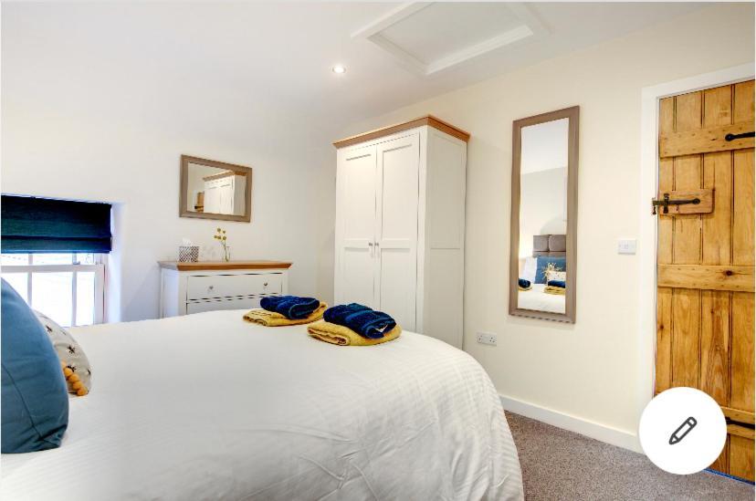 Rustic Retreats Jacks Cottage With Hot Tub & Alpaca Walking Experiences Matlock  Bagian luar foto