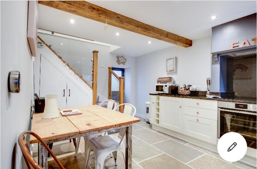 Rustic Retreats Jacks Cottage With Hot Tub & Alpaca Walking Experiences Matlock  Bagian luar foto